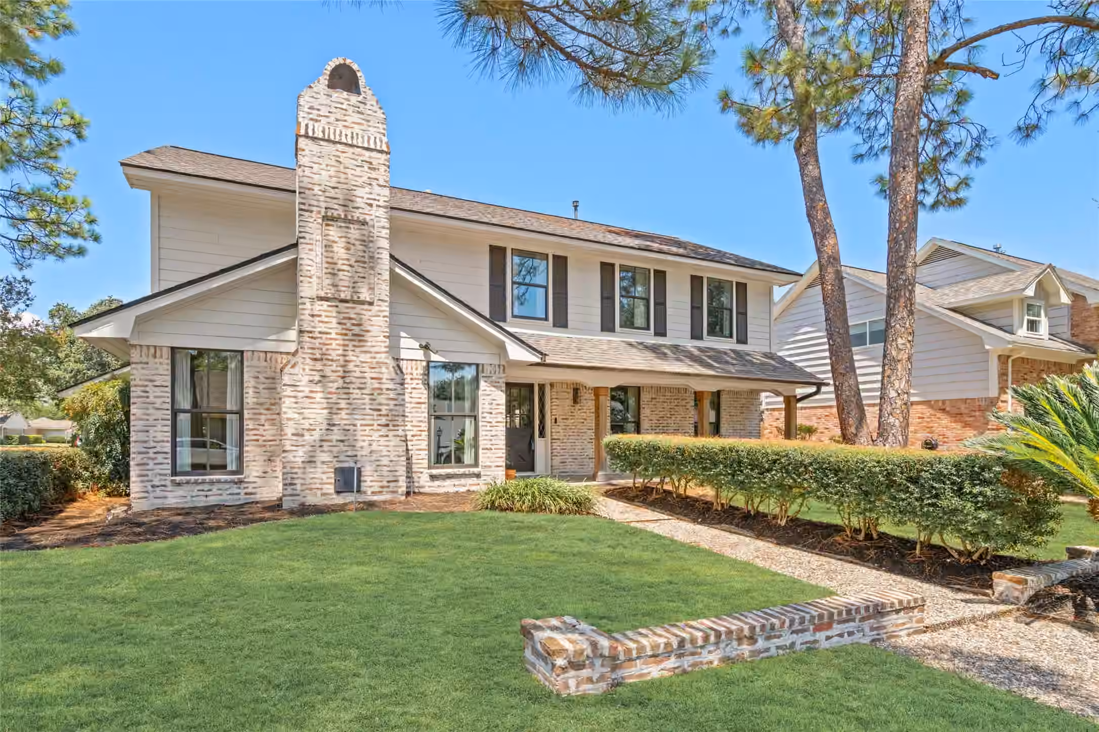 Photo 3 of 10830 Burgoyne Road, Houston, TX