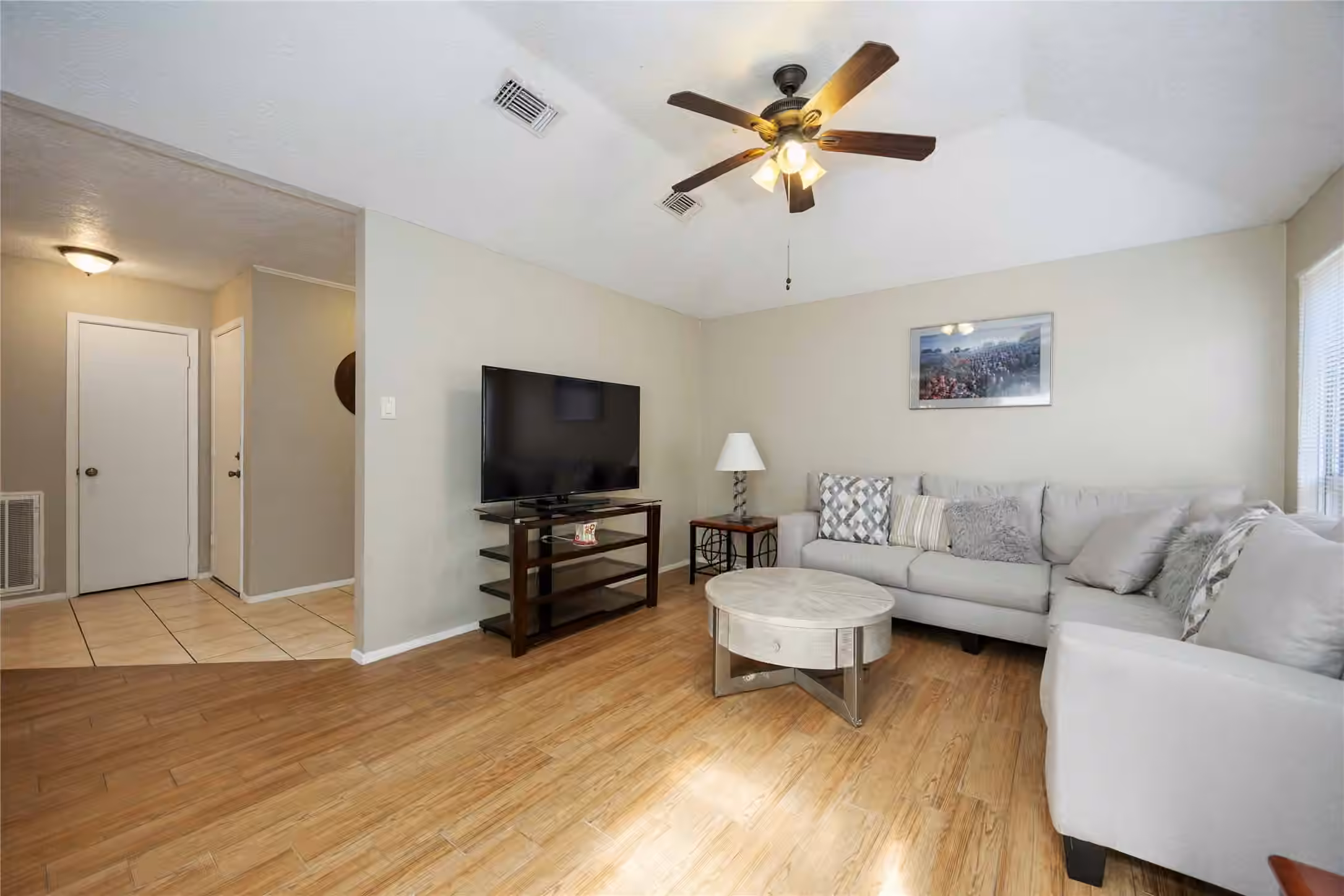 Photo 3 of 2423 Prides Crossing Road, Houston, TX