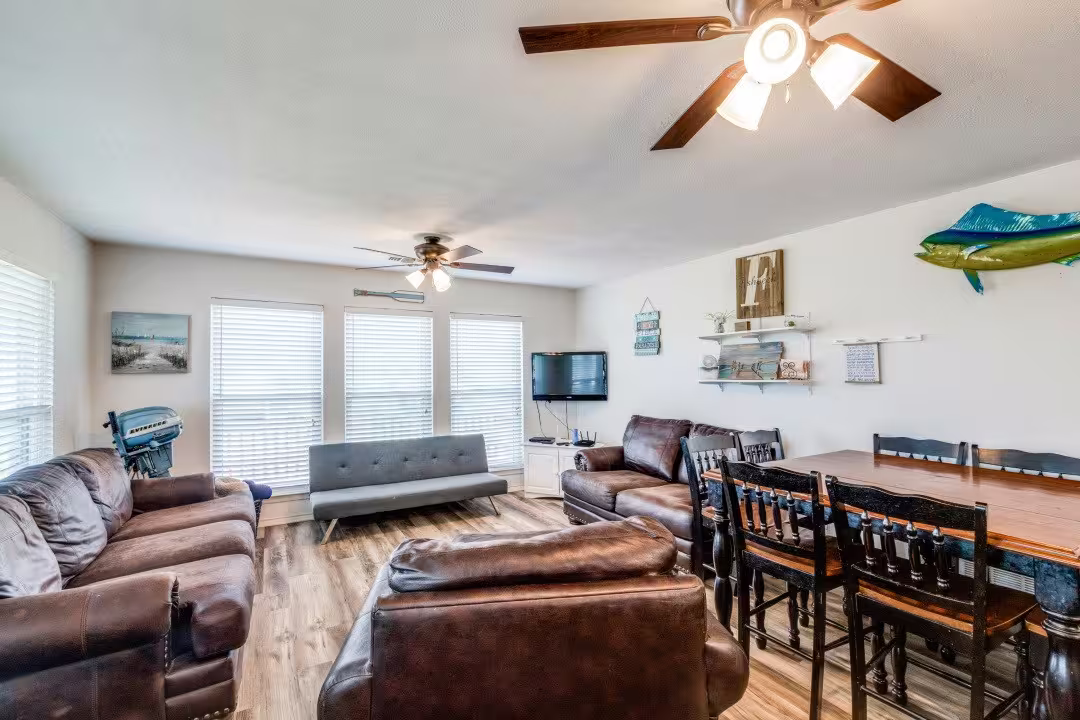 Photo of 681 Bluewater, Sargent, TX 77414
