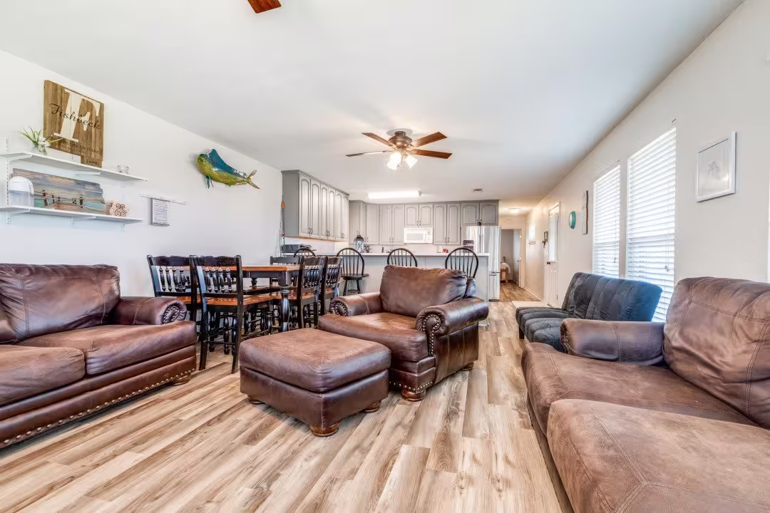 Photo 4 of 681 Bluewater, Sargent, TX