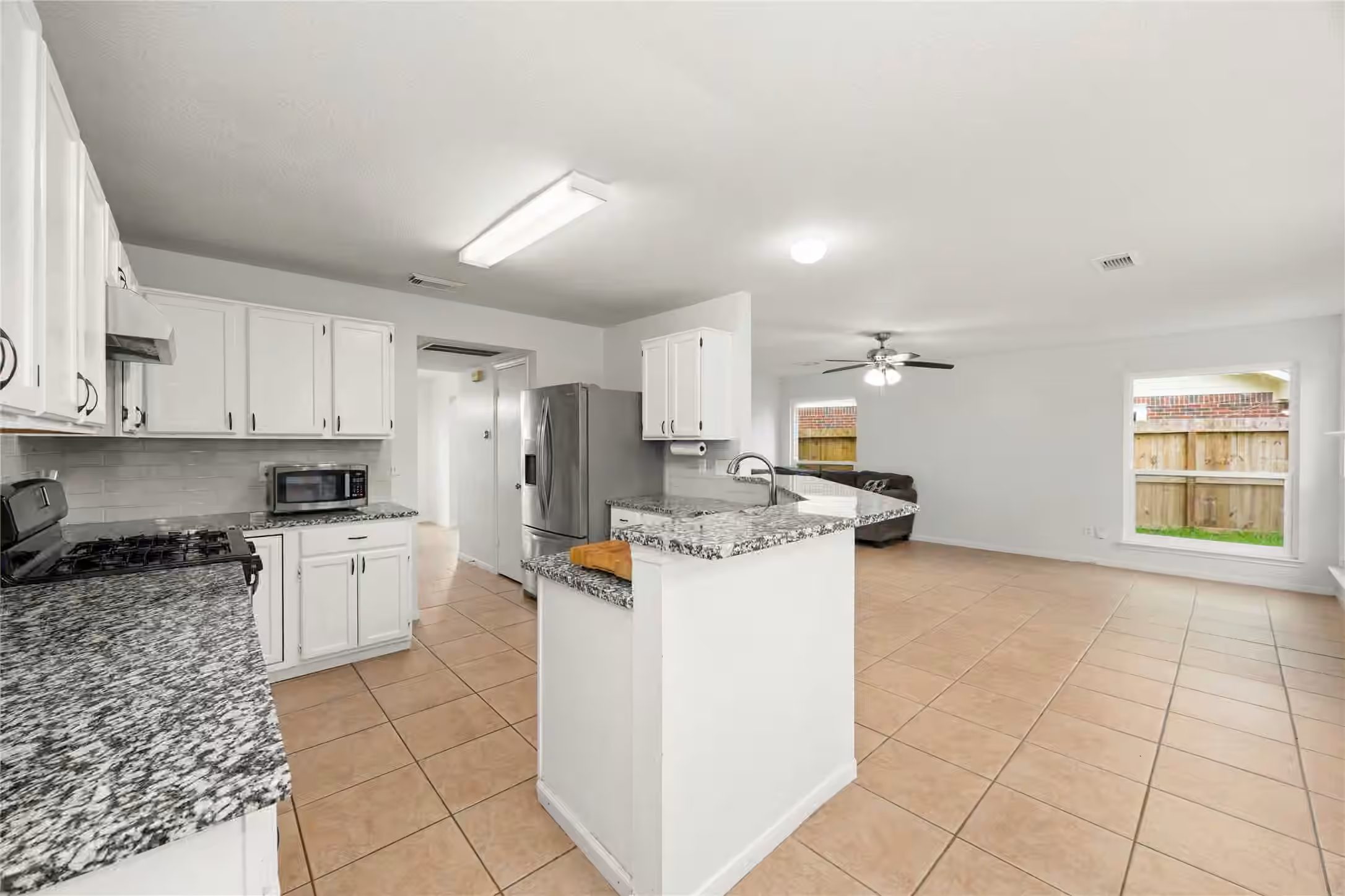 Photo 7 of 6322 Northland Drive, Houston, TX