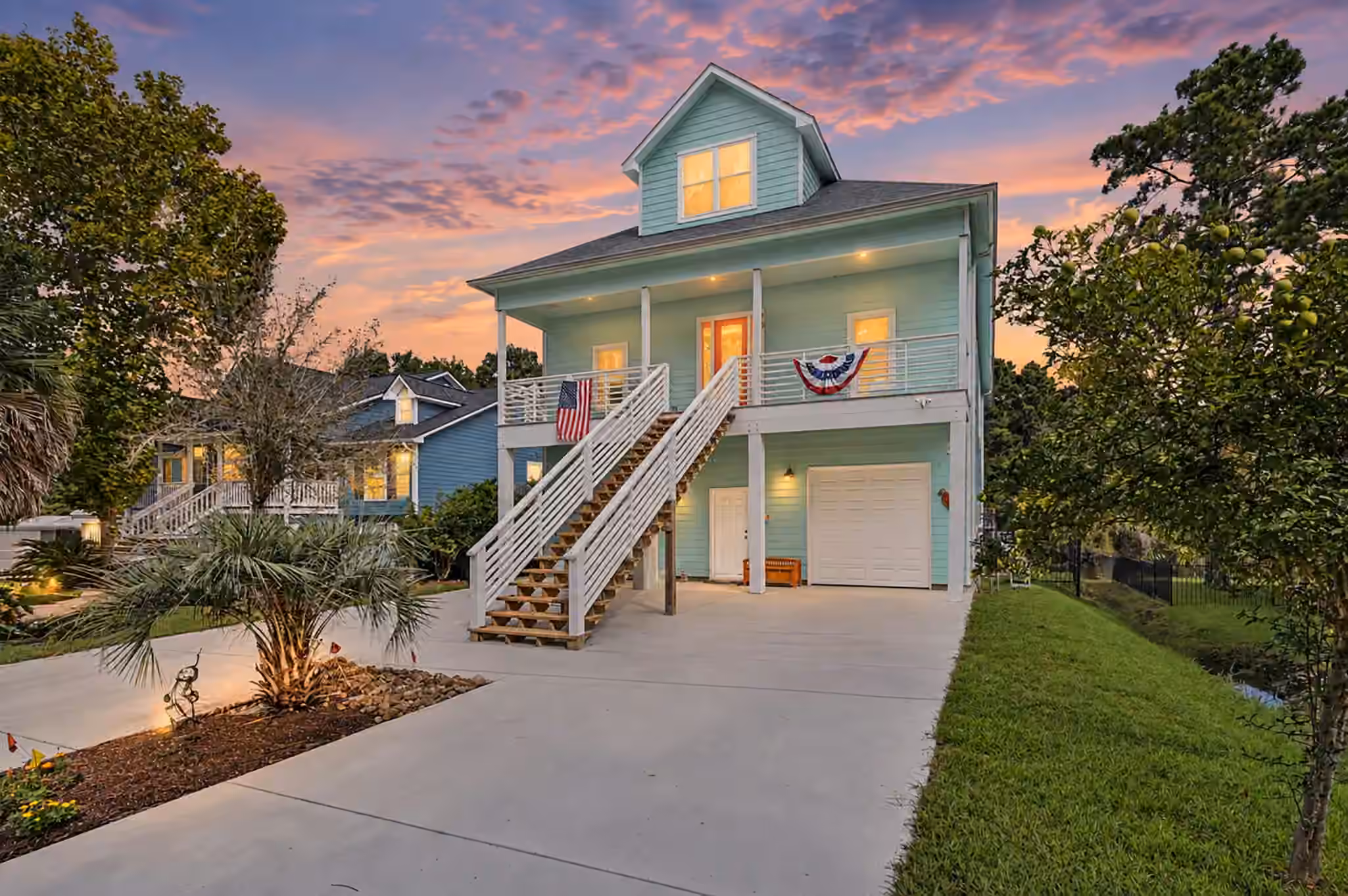 Photo of 915 N Hunting Tower Run, Conroe, TX 77316
