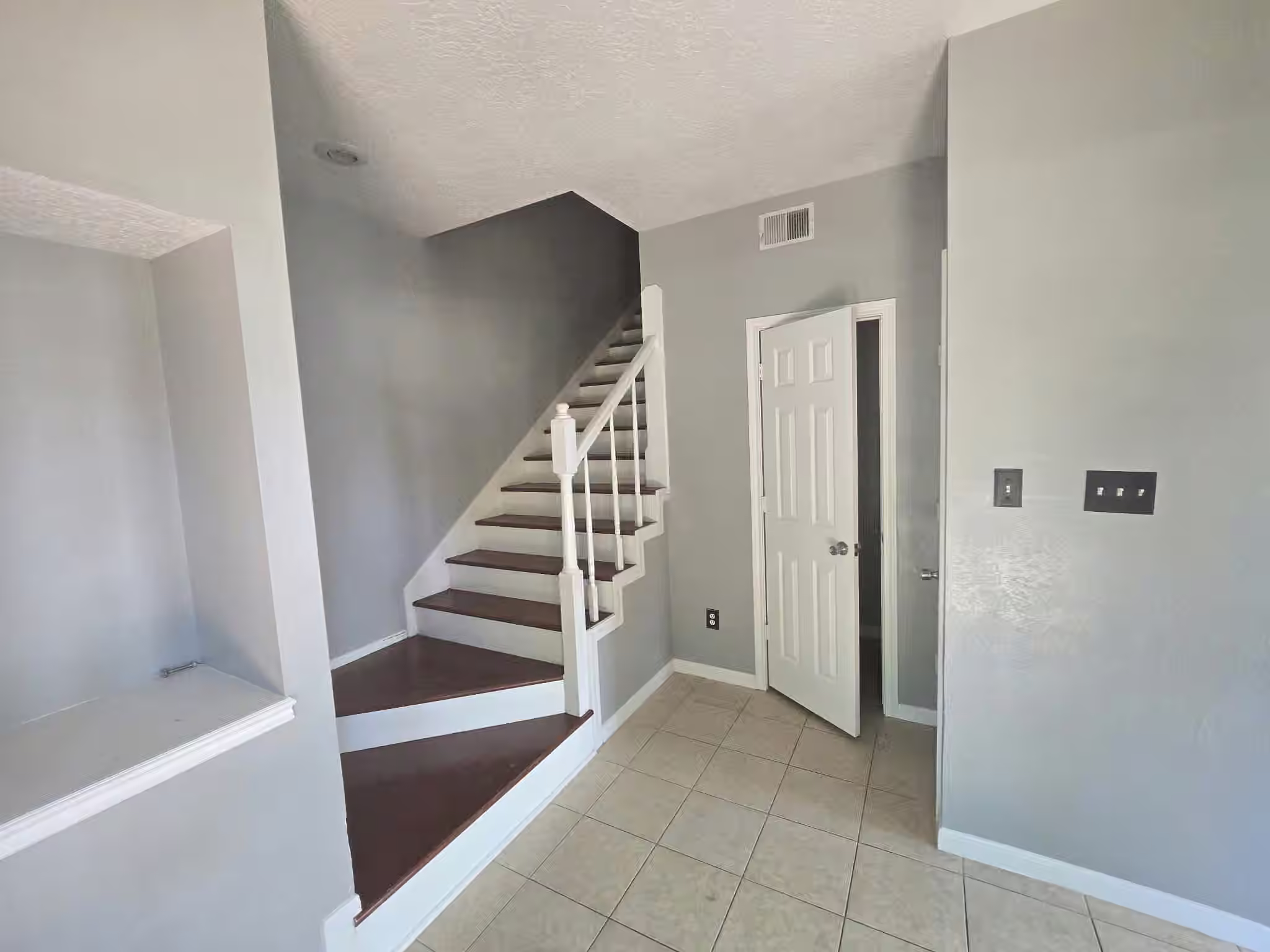 Photo 3 of 91 Park Circle, Montgomery, TX