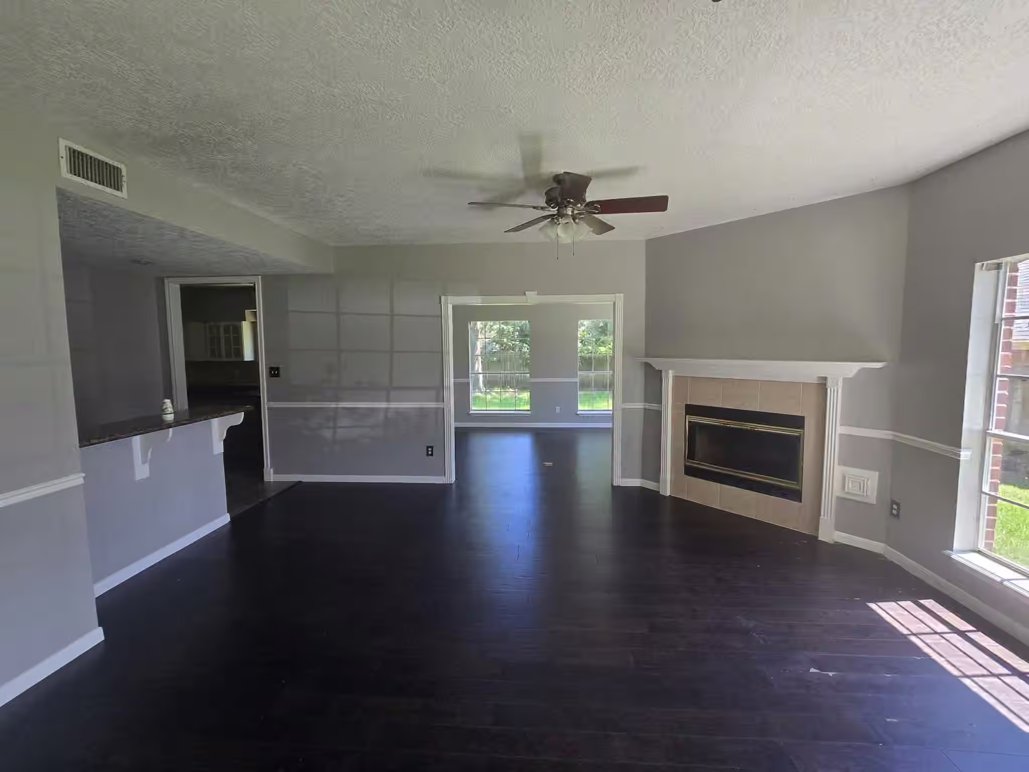 Photo 5 of 91 Park Circle, Montgomery, TX