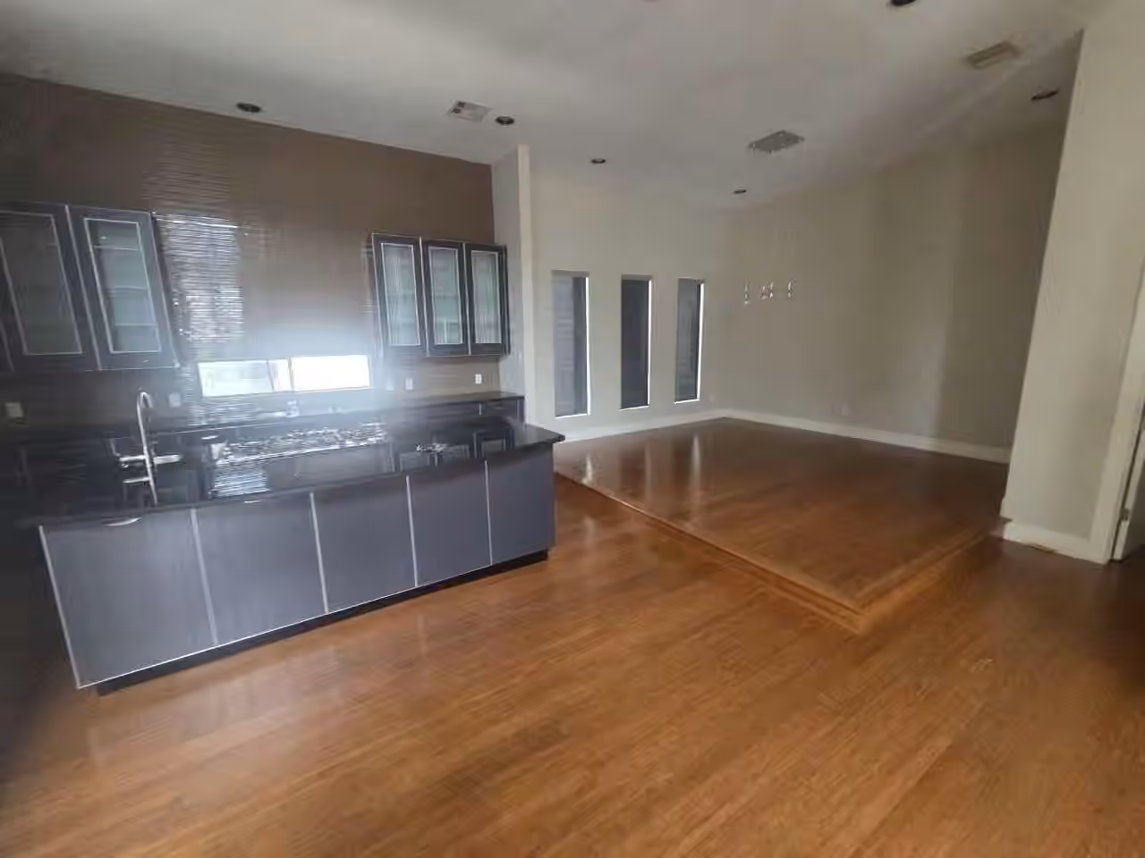 Photo 6 of 1318 Crockett Street, Houston, TX