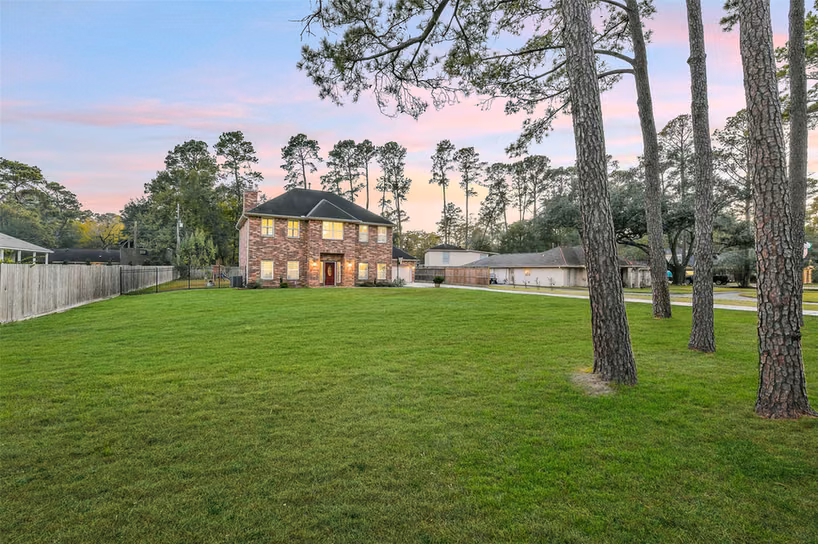 Photo 6 of 12011 Advance Drive, Houston, TX