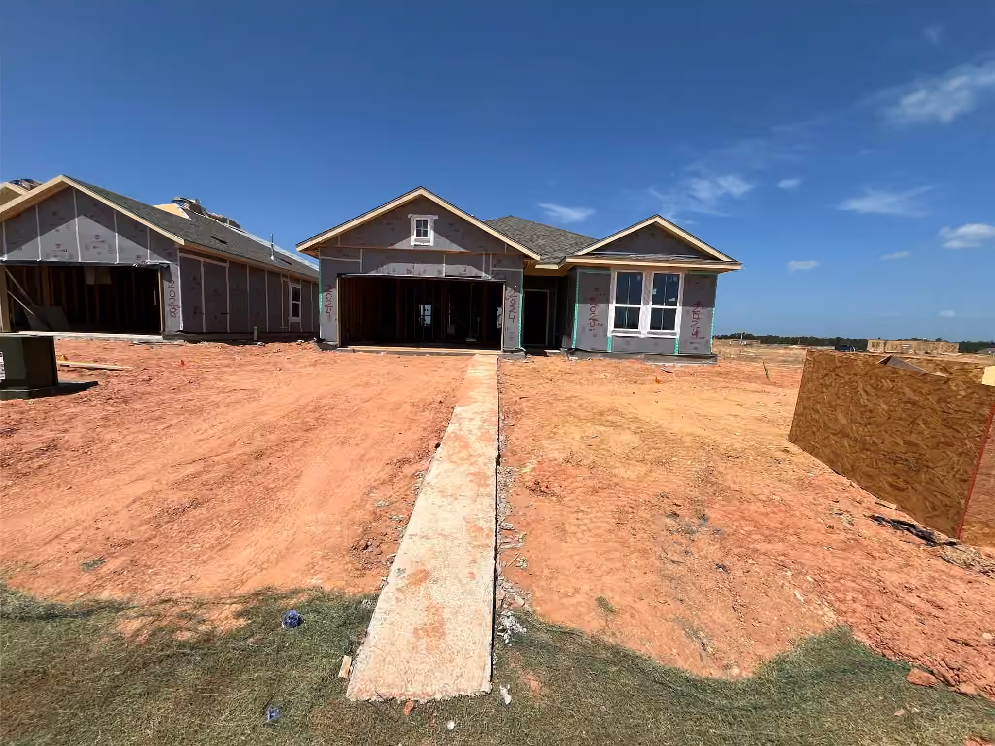 Photo 3 of 2024 Water Thistle Way, Waller, TX