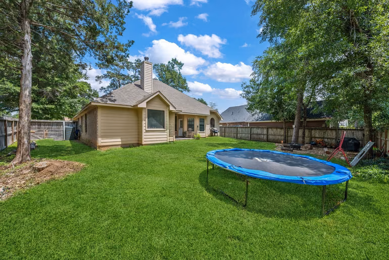 Photo 4 of 12295 Pegasus Drive, Willis, TX