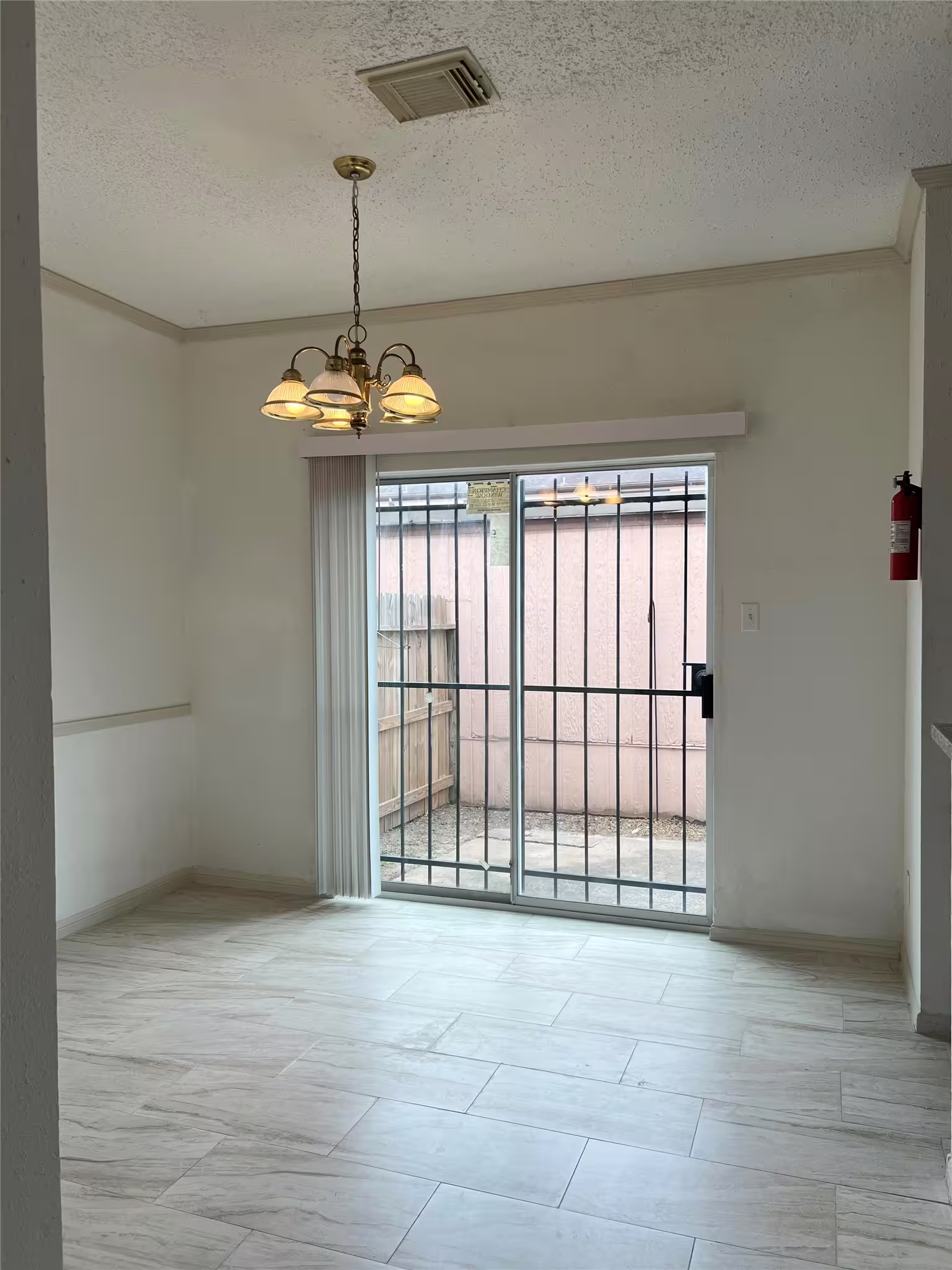 Photo 5 of 12300 Brookglade Circle 96, Houston, TX