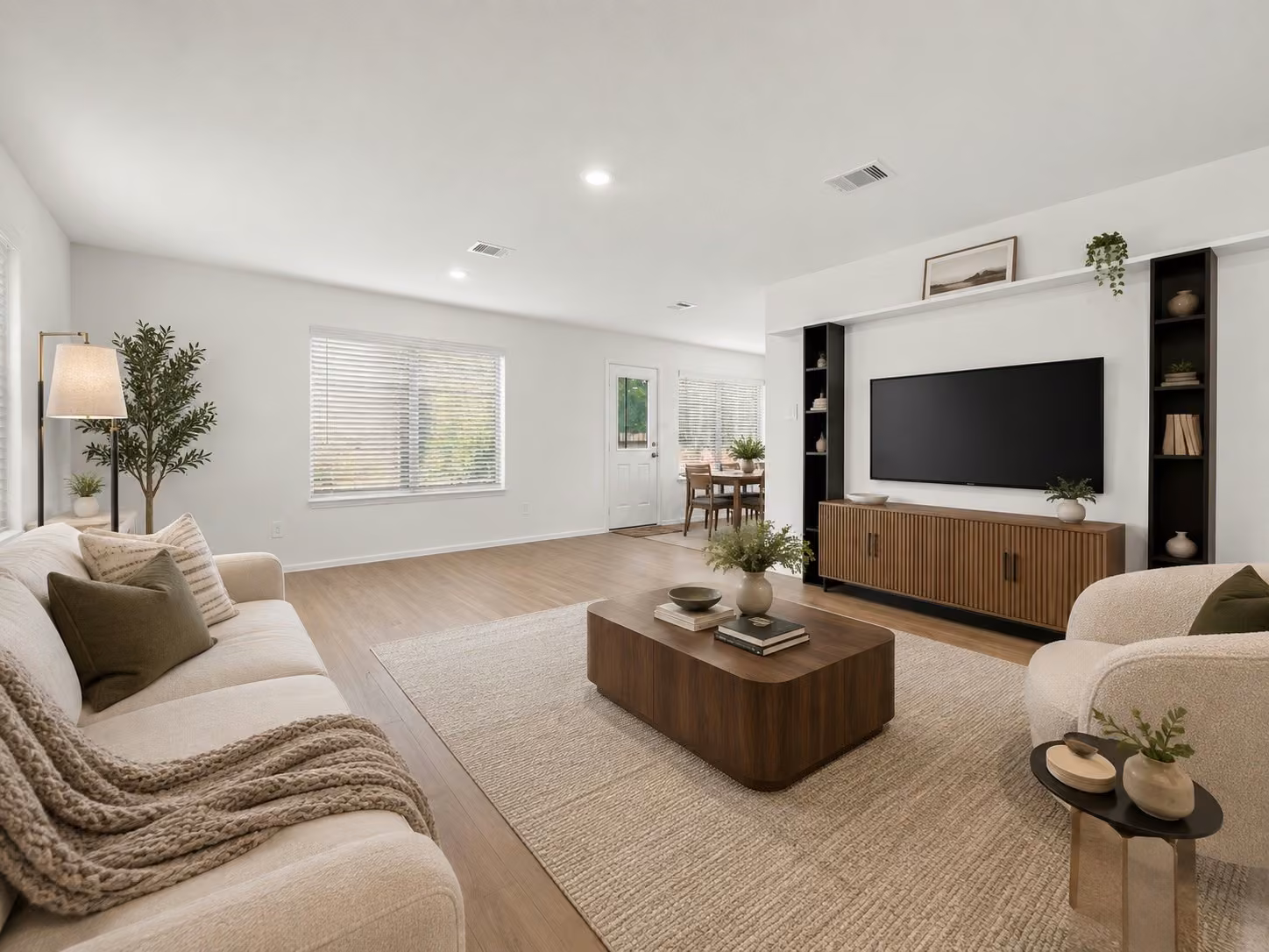 Photo 6 of 1511 Las Cuevas Drive, Conroe, TX