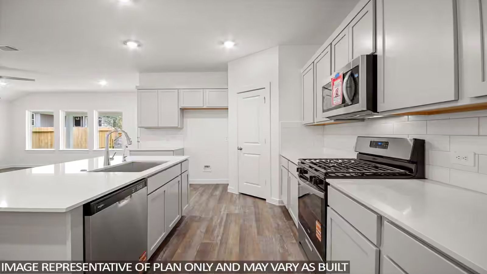 Photo 4 of 18191 Woodpecker Trail, New Caney, TX