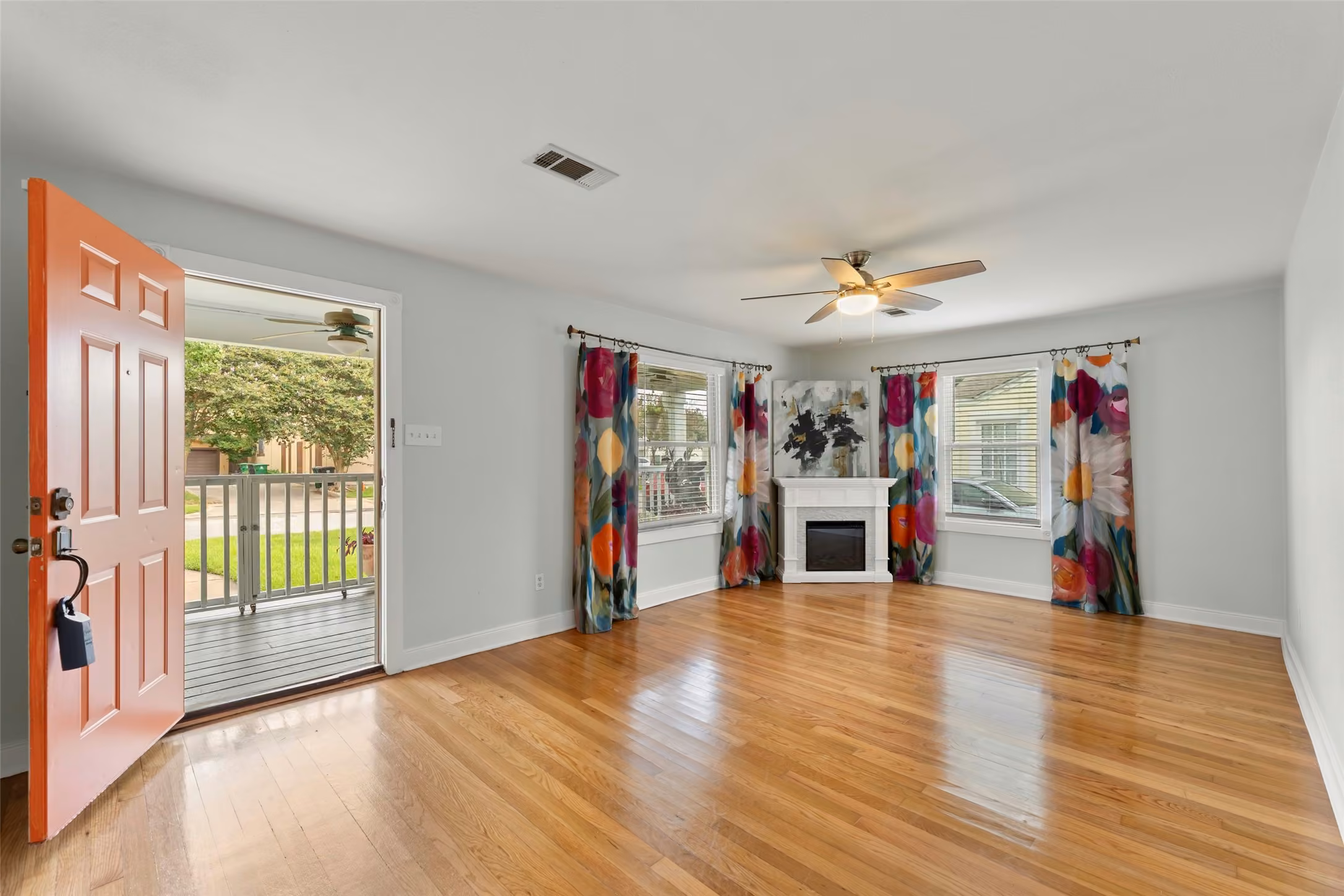 Photo 7 of 2209 Portsmouth Street, Houston, TX