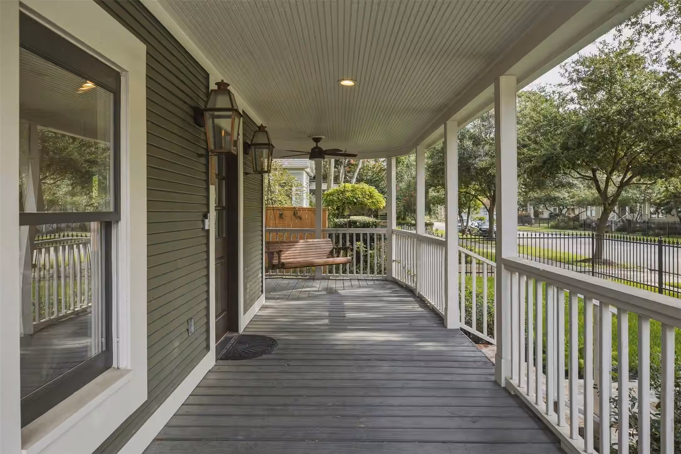 Photo 4 of 1535 Rutland Street, Houston, TX