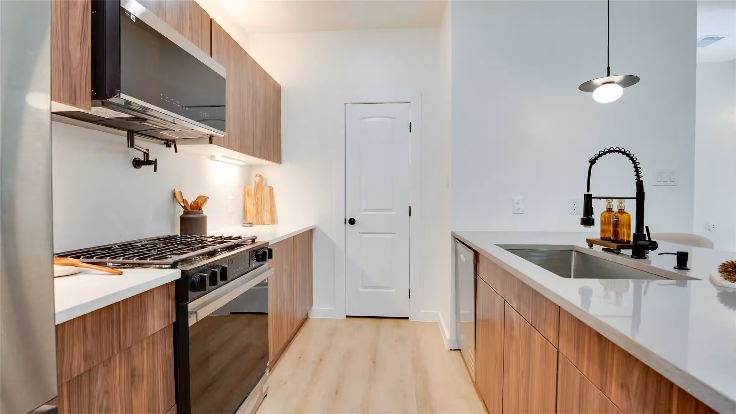 Photo 5 of 3524 Ryson Street, Houston, TX