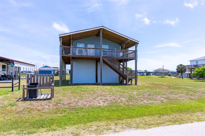 Photo of 964 S Sage Road, Crystal Beach, TX 77650