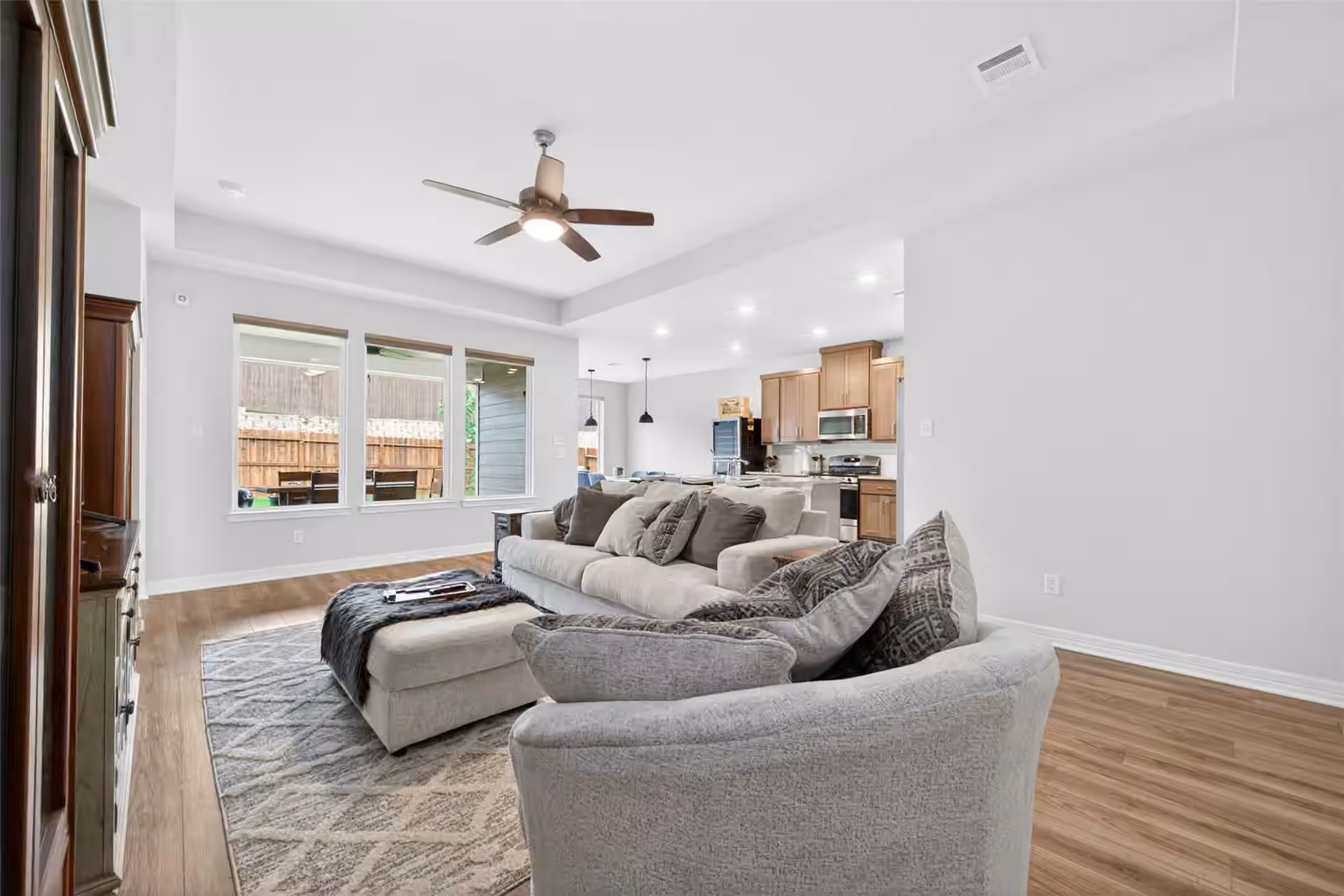 Photo 6 of 2836 Terrace Grove Drive, Conroe, TX