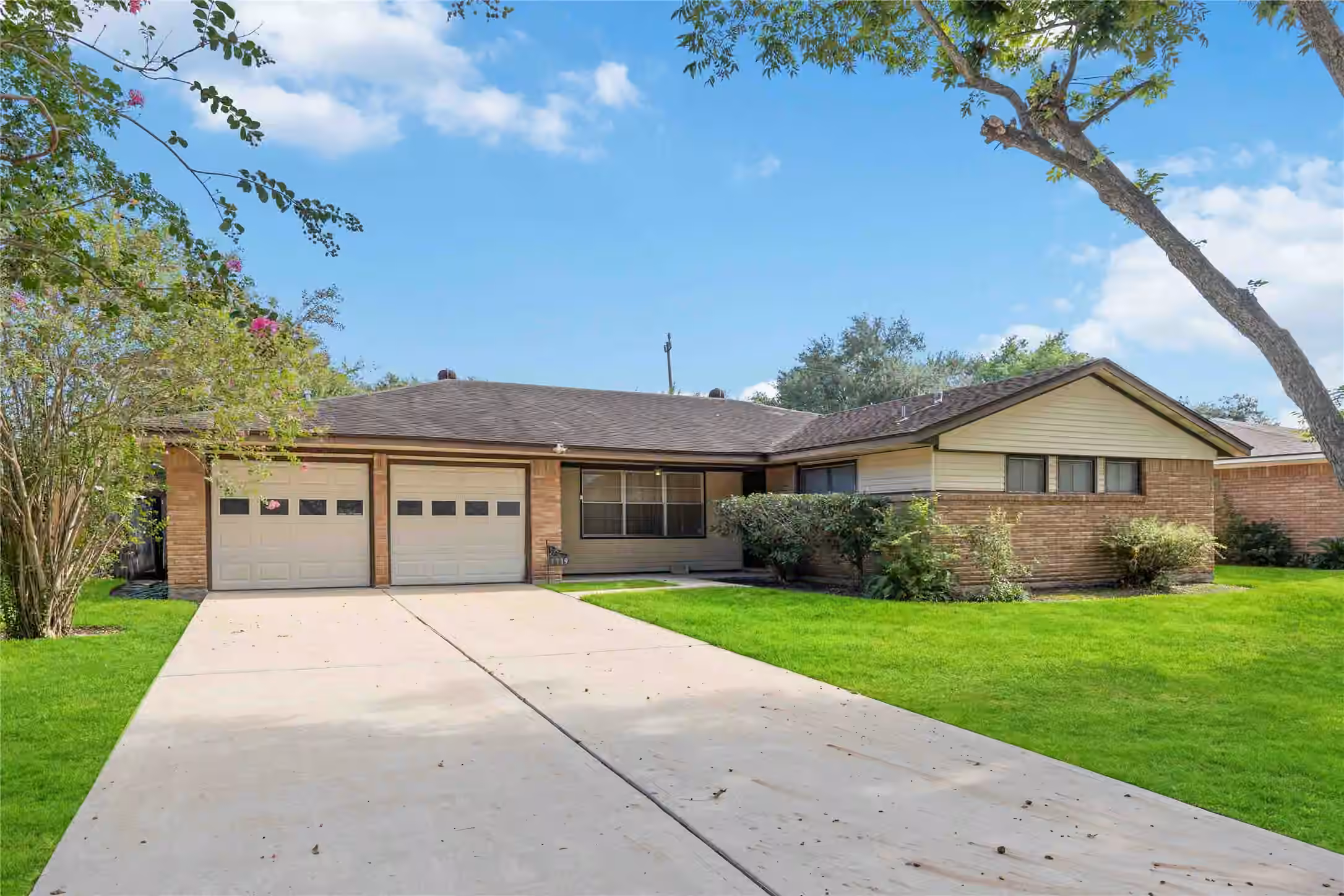 Photo 2 of 7719 Wilmerdean Street, Houston, TX