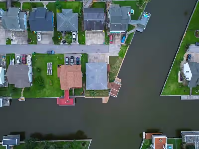 Photo 7 of 16 N Curlew Street, La Marque, TX