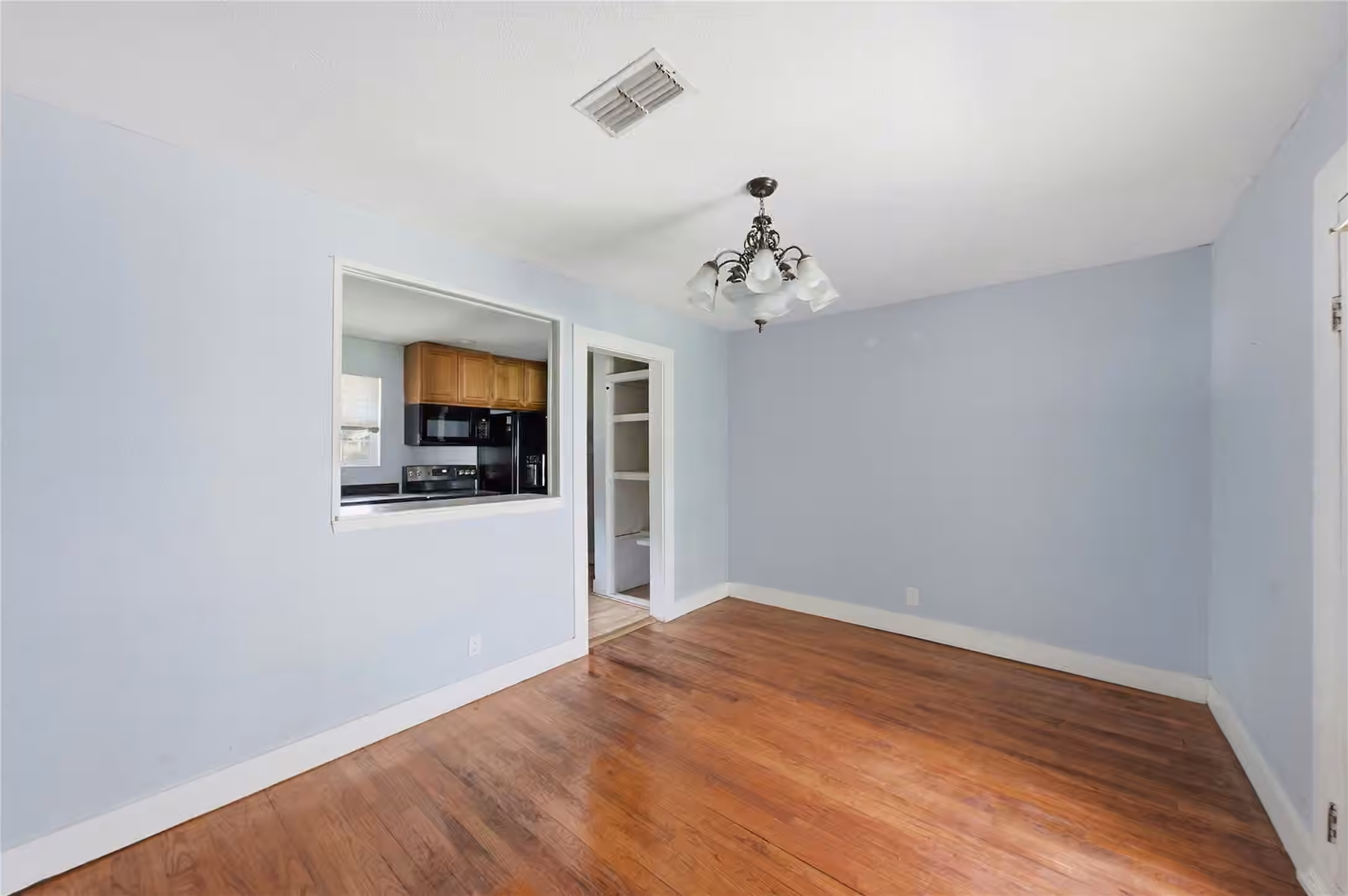 Photo 6 of 1215 Winston Drive, Richmond, TX