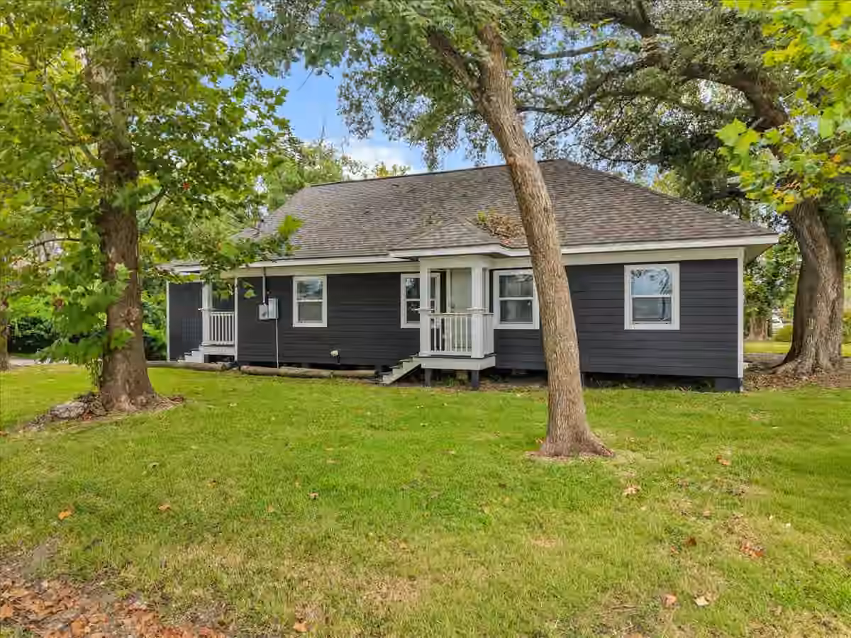 Photo of 5201 Main Street, Santa Fe, TX 77510