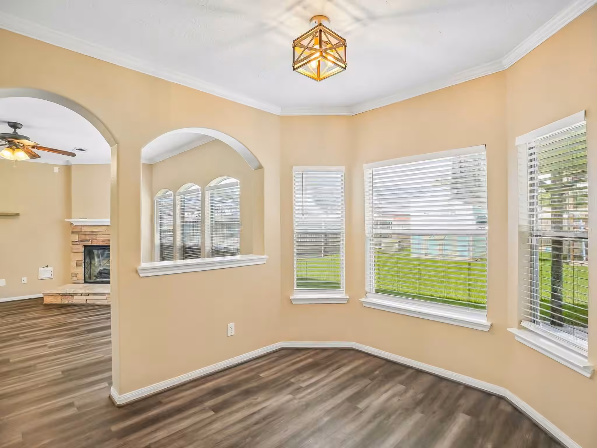 Photo 7 of 1122 Chase Park Drive, Bacliff, TX