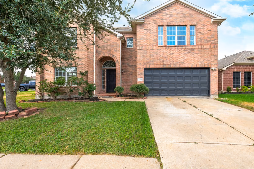Photo 2 of 4503 Regal Drive, Baytown, TX