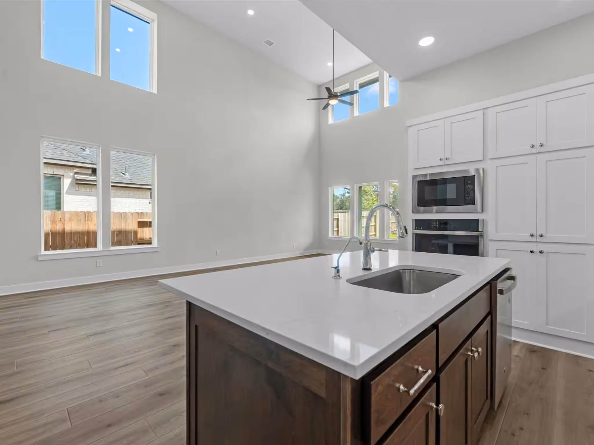Photo 4 of 6921 Nubuck Drive, Montgomery, TX
