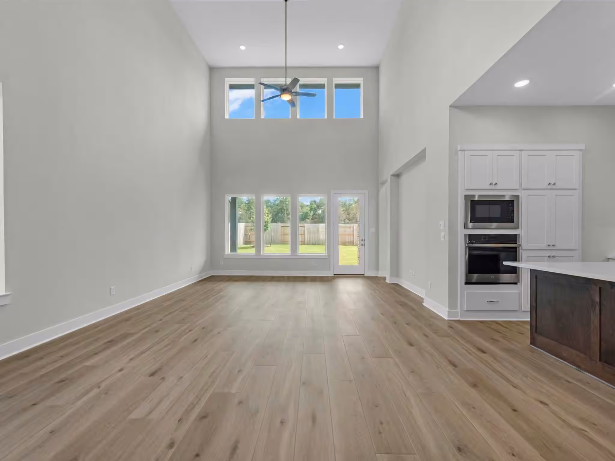 Photo 7 of 6921 Nubuck Drive, Montgomery, TX