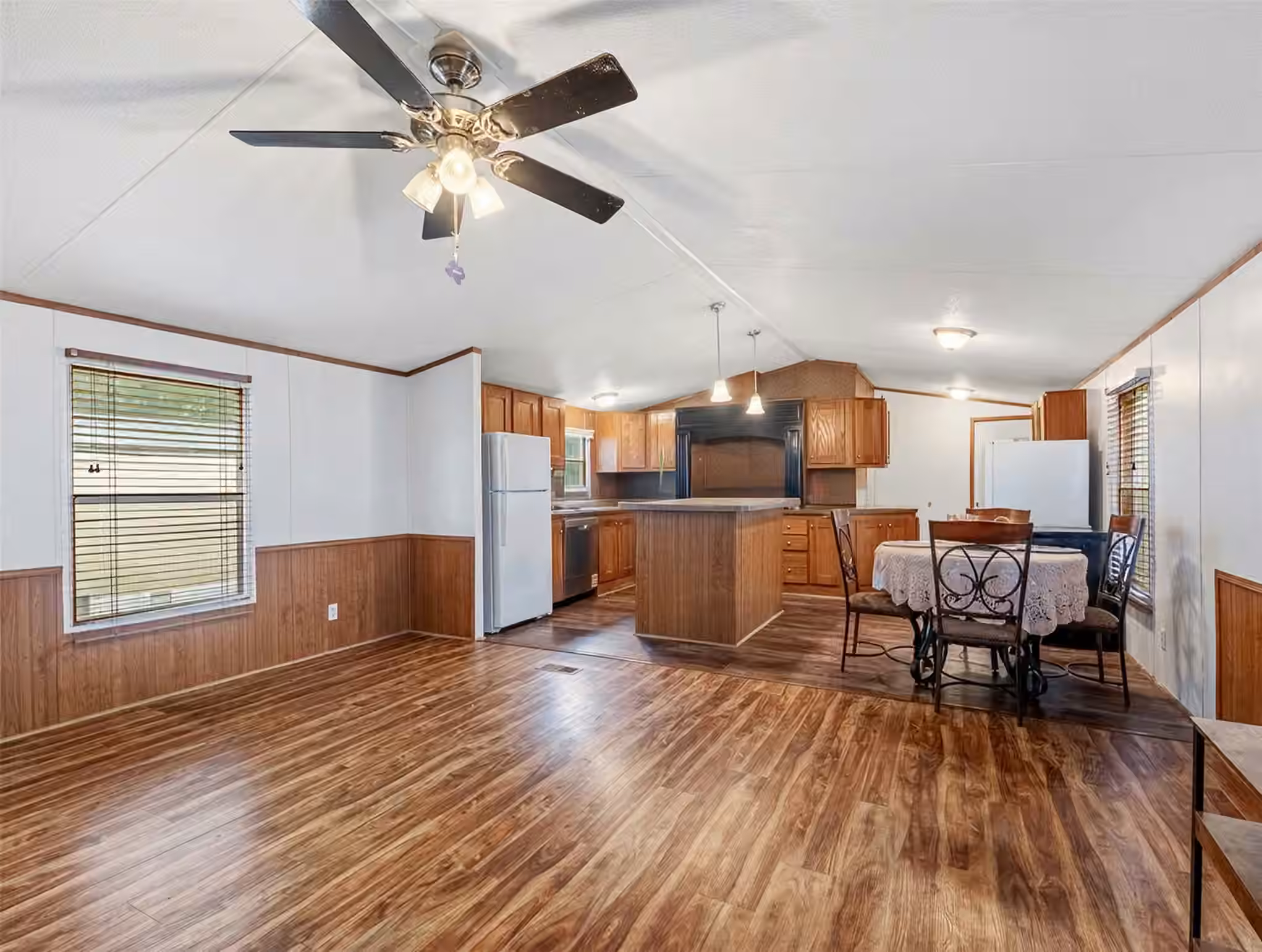 Photo 7 of 13053 Oak Manor Court, Willis, TX
