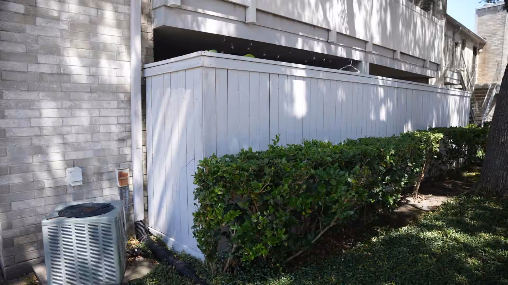 Photo 4 of 10839 Braes Bend 10839, Houston, TX