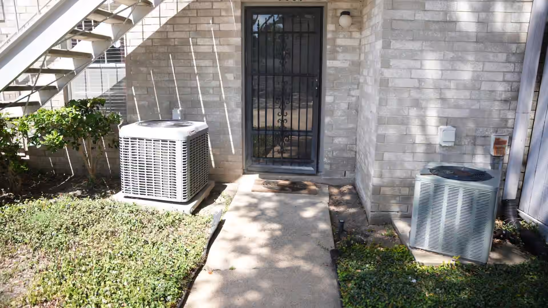 Photo 5 of 10839 Braes Bend 10839, Houston, TX
