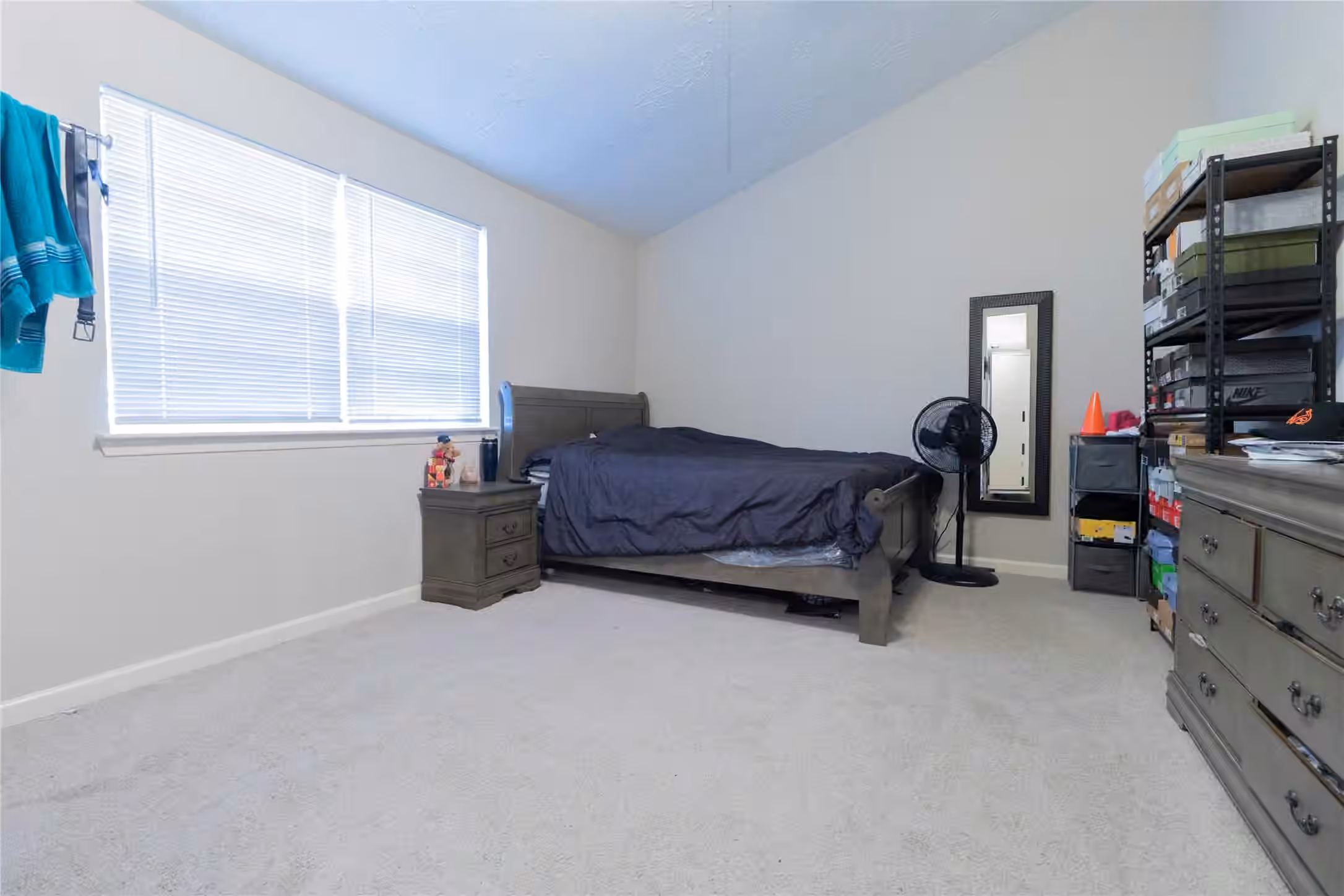 Photo 4 of 4406 Rosegate Drive, Spring, TX