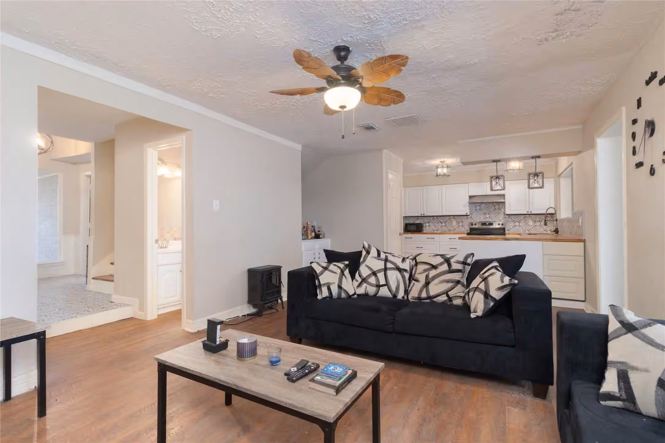 Photo 7 of 4406 Rosegate Drive, Spring, TX