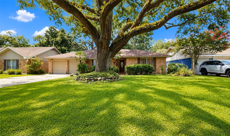 Photo of 2322 Carleen Road, Houston, TX 77018