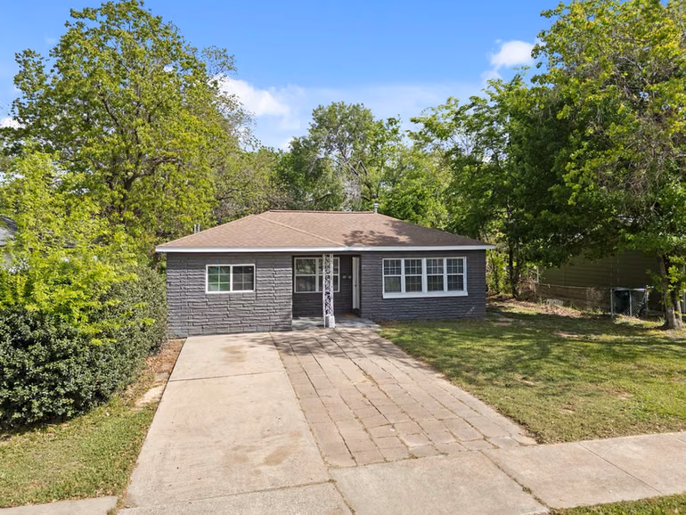 Photo of 1614 Palmwood Drive, Pasadena, TX