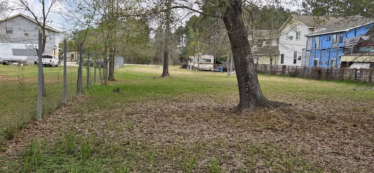 Photo 5 of 1292 County Road 3479j, Cleveland, TX