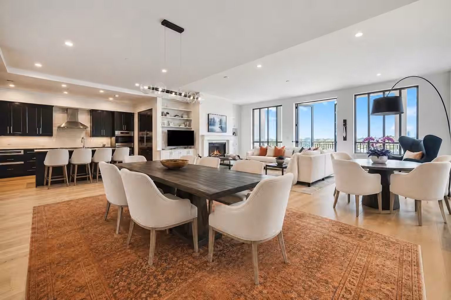 Photo of 2325 Welch Street 704, Houston, TX 77019