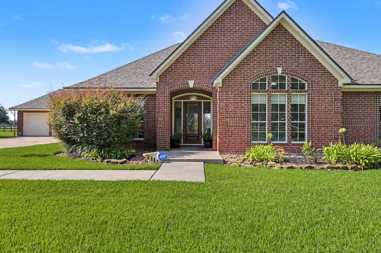 Photo of 2112 Krenek Road, Crosby, TX 77532