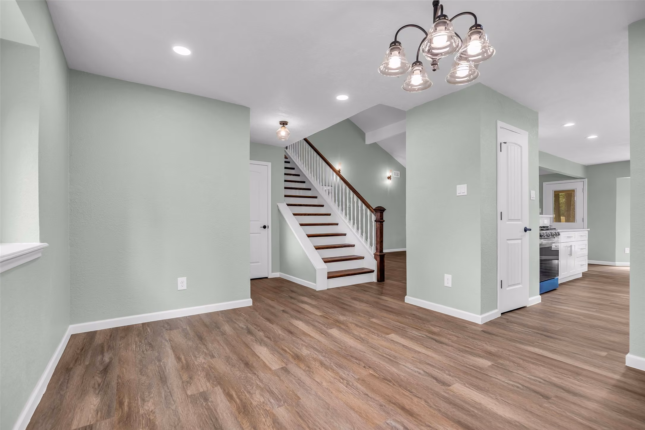 Photo 4 of 24614 Moorgate Lane, Huffman, TX