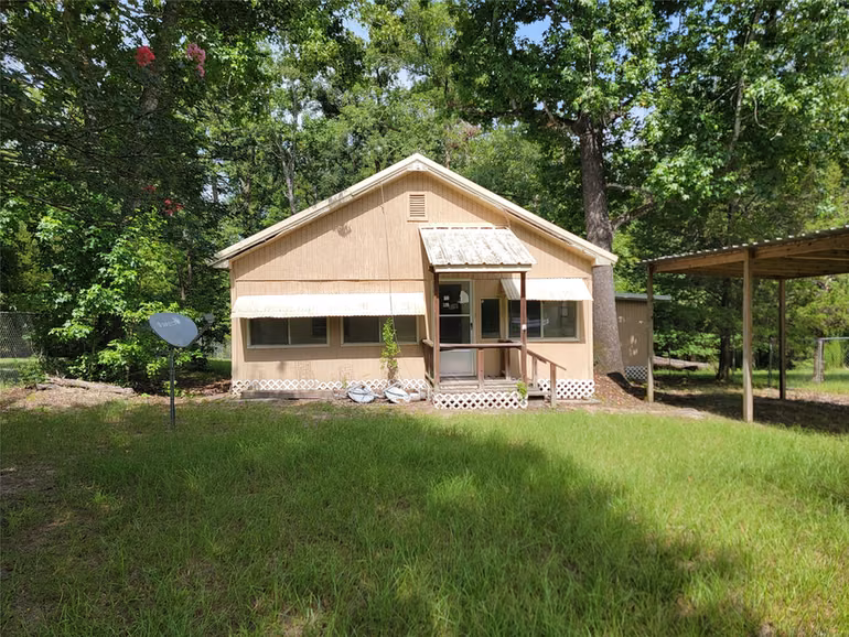Photo of 156 White Oak Circle, Trinity, TX