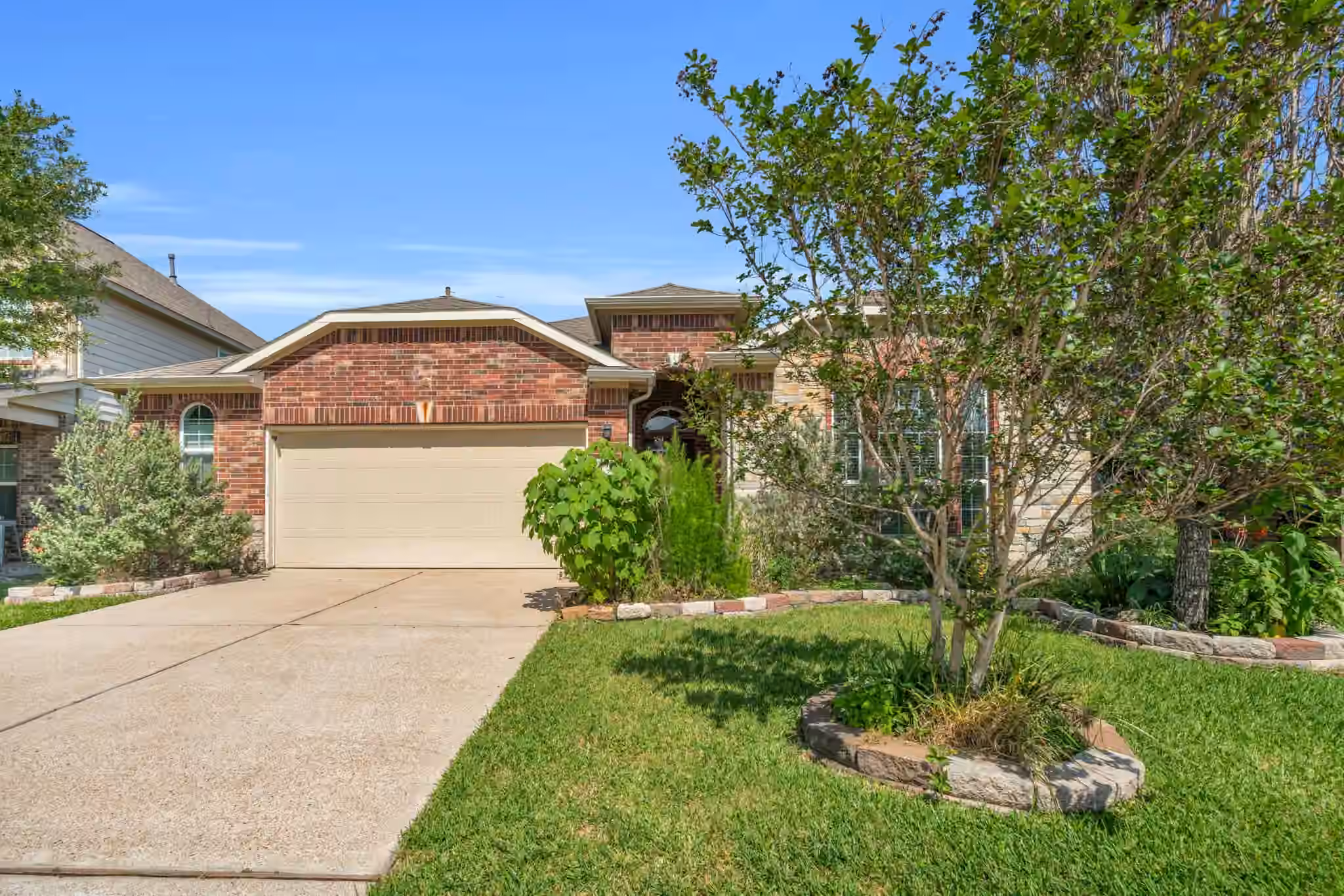 Photo 2 of 9978 Golden Field Lane, Brookshire, TX