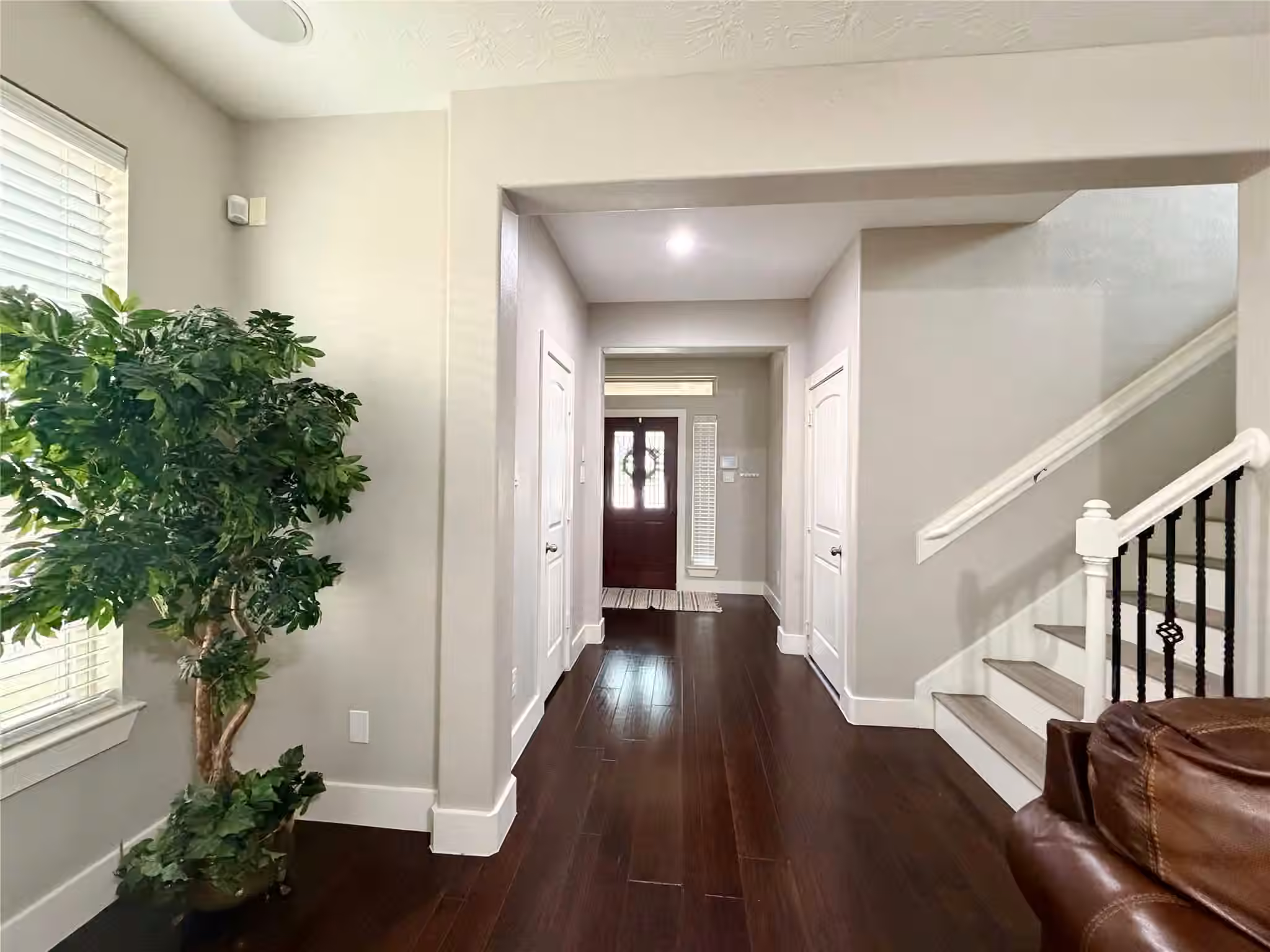 Photo 4 of 8121 E Pine Creek Bend, Cypress, TX