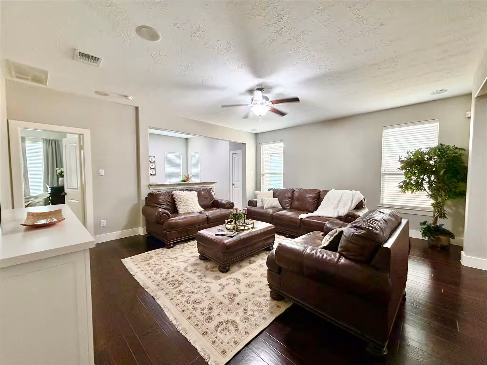 Photo 6 of 8121 E Pine Creek Bend, Cypress, TX