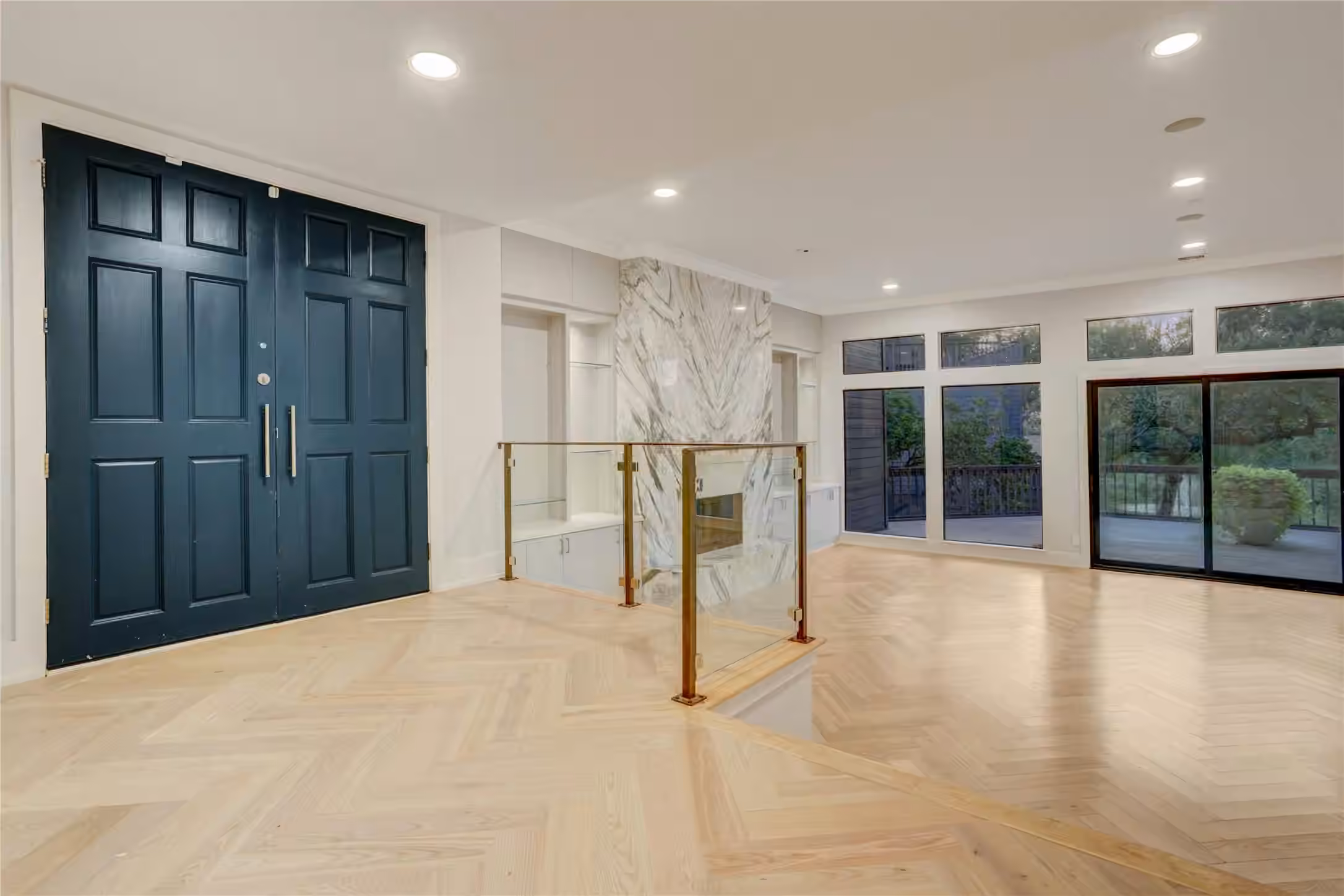 Photo 3 of 8800 Woodway Drive 8, Houston, TX