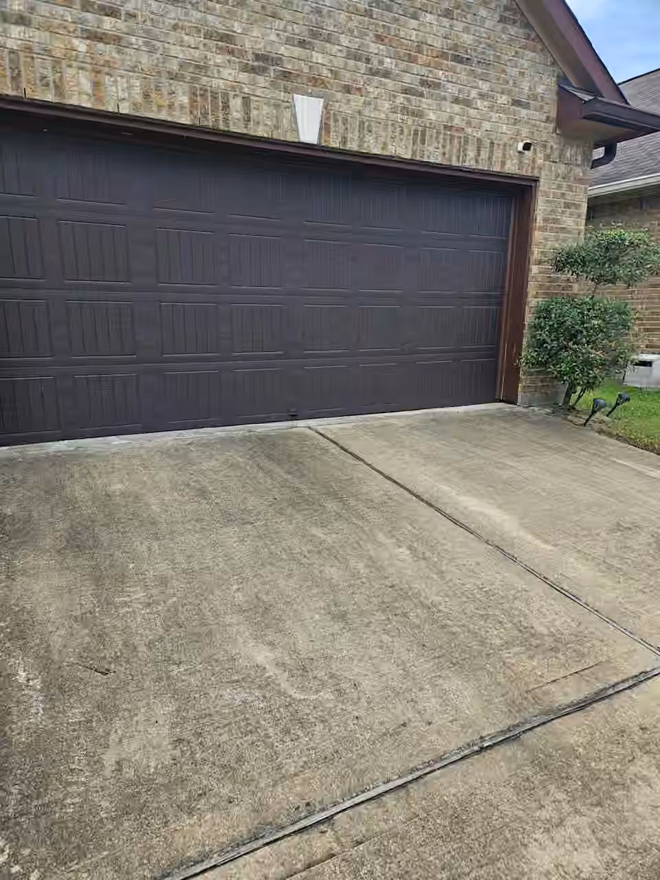 Photo 5 of 9404 Shore Juniper Drive, Houston, TX