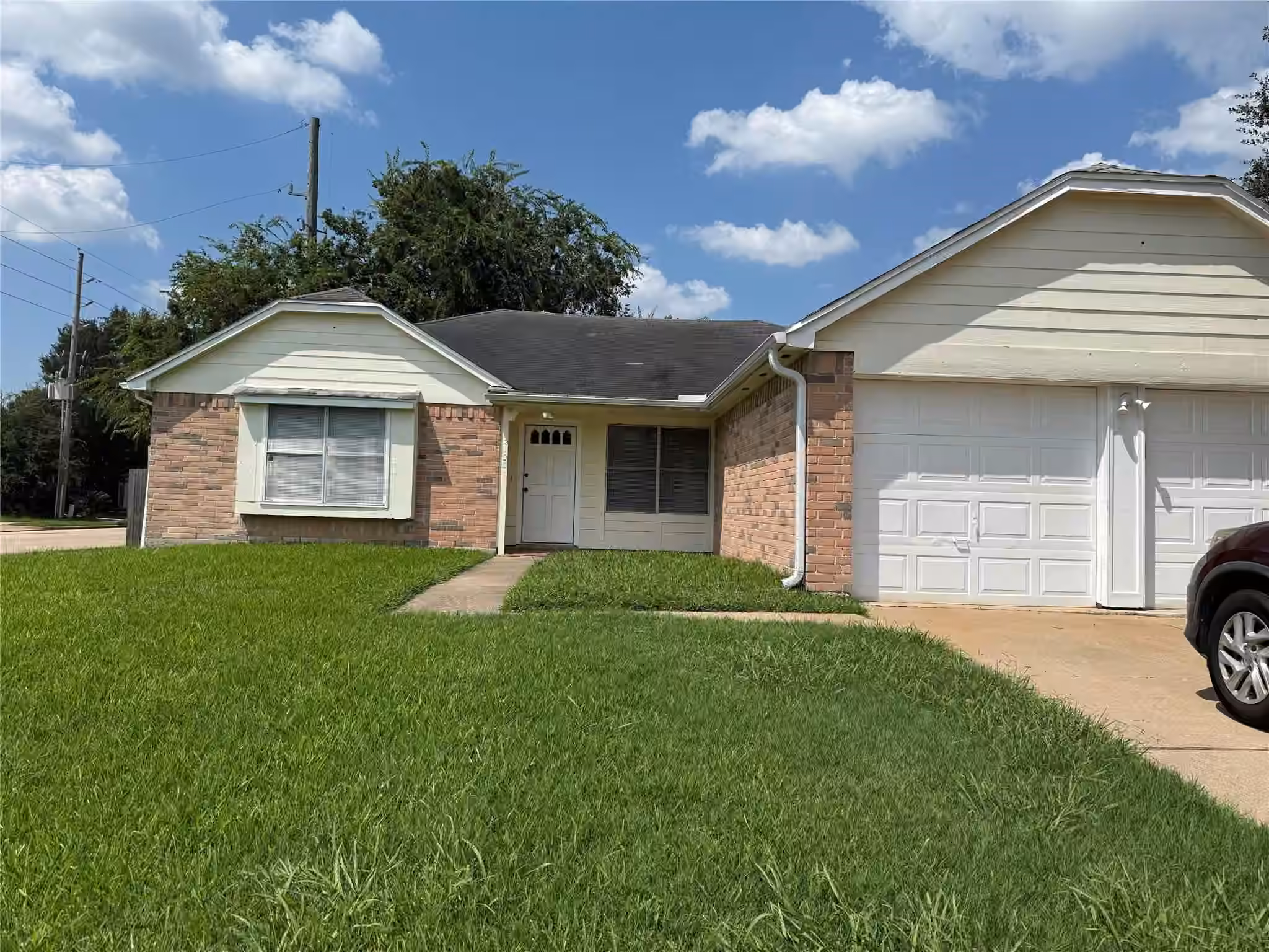 Photo of 2103 Barrington Place Drive, Sugar Land, TX 77478