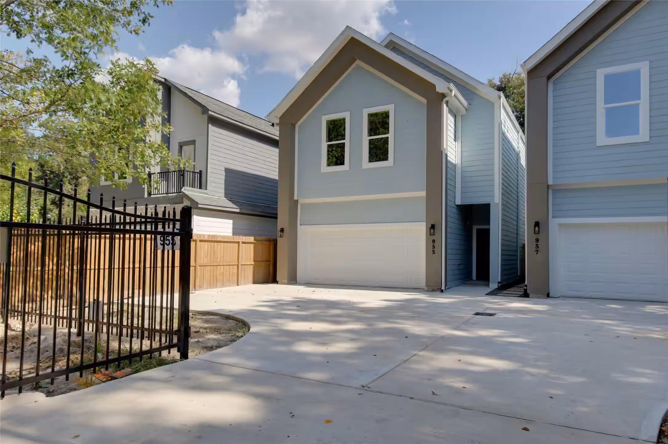 Photo 2 of 955 Ringold Street, Houston, TX