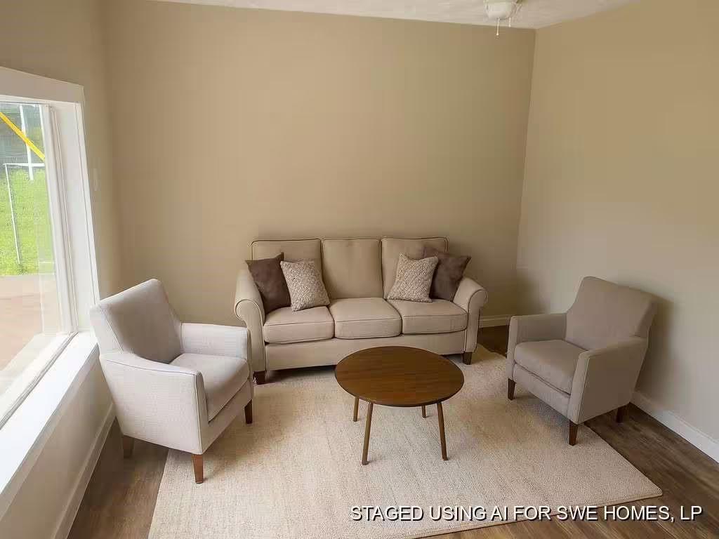 Photo 4 of 702 E Park Street, Sugar Land, TX