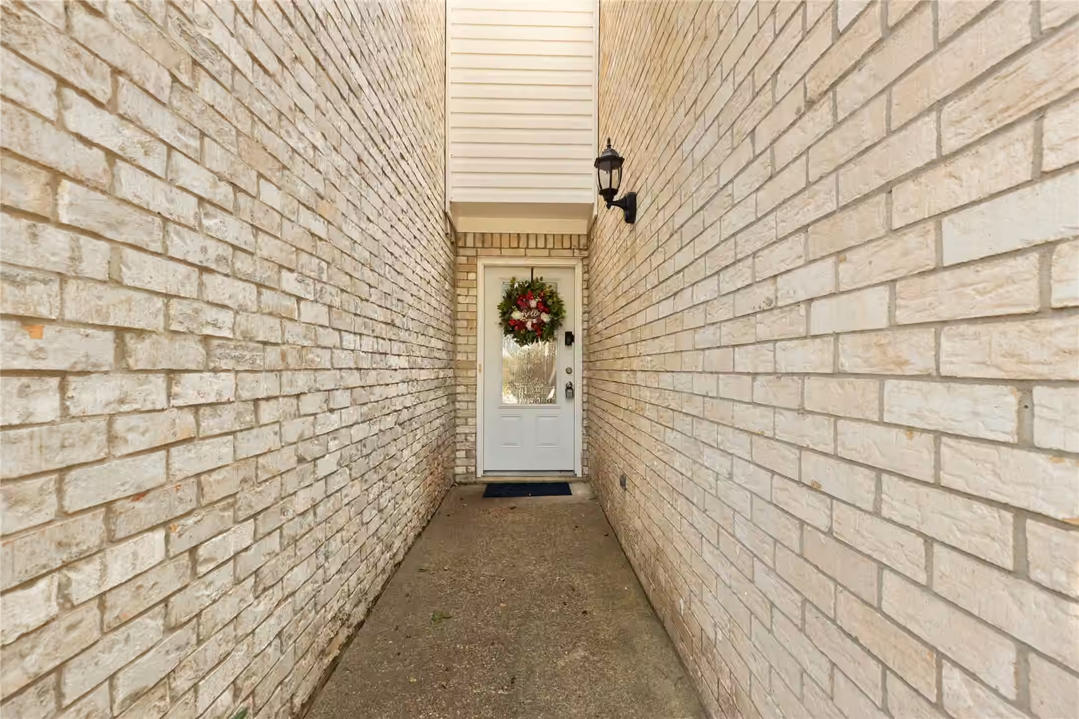 Photo 2 of 1401 Avenue O Apt G, Huntsville, TX