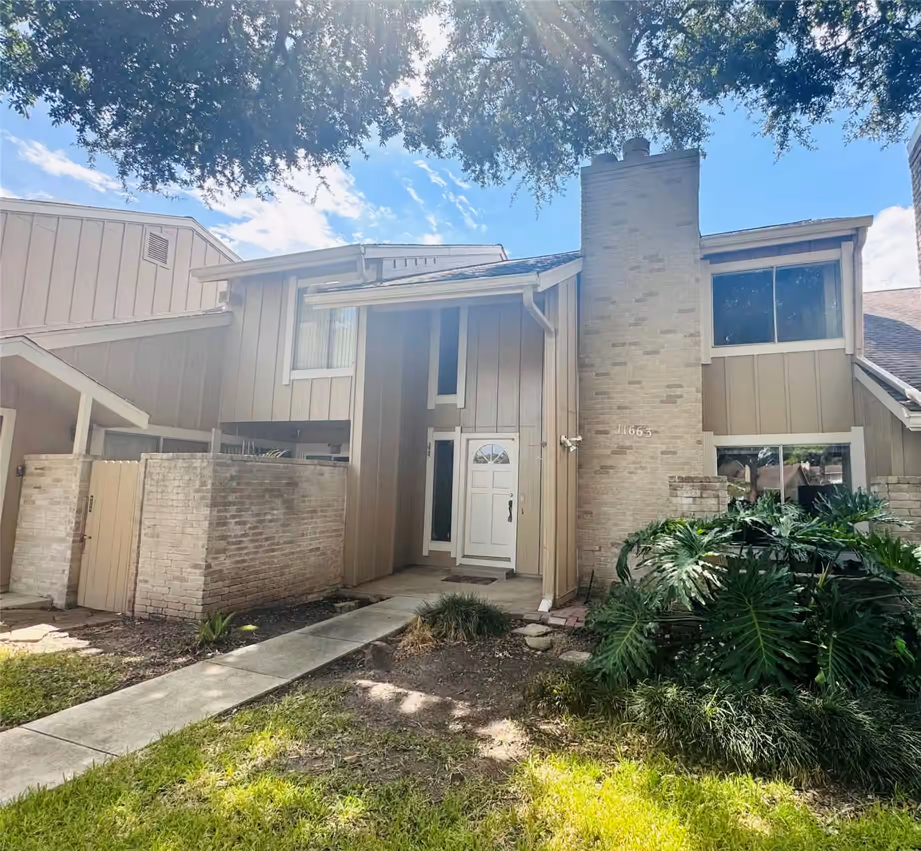 Photo of 11663 Village Place Drive, Houston, TX 77077